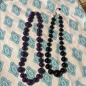Vintage Elegant Purple and Black Beaded Necklace Set.